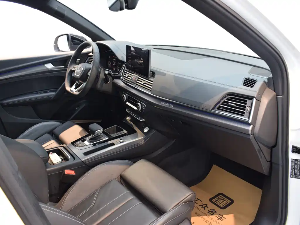 Audi Audi Q5L 2024 45 TFSI Luxury Dynamic Model 2024 - thumbnail 16