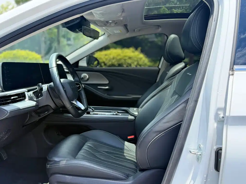 Chery Arrizo 8 2022 1.6T DCT Premium 2023 - thumbnail 8