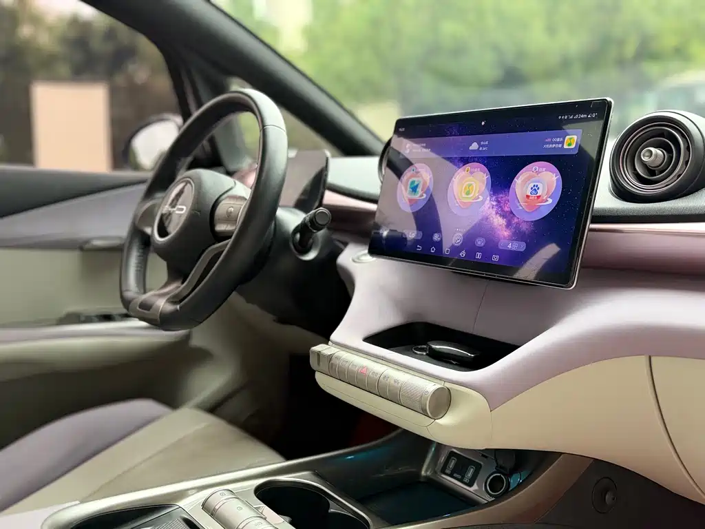 BYD Dolphin 2023 Model 420km Fashion Edition 2023 - thumbnail 12