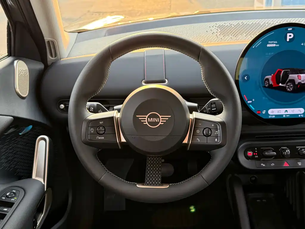 MINI Electric MINI ACEMAN 2024 E Classic 2024 - thumbnail 12