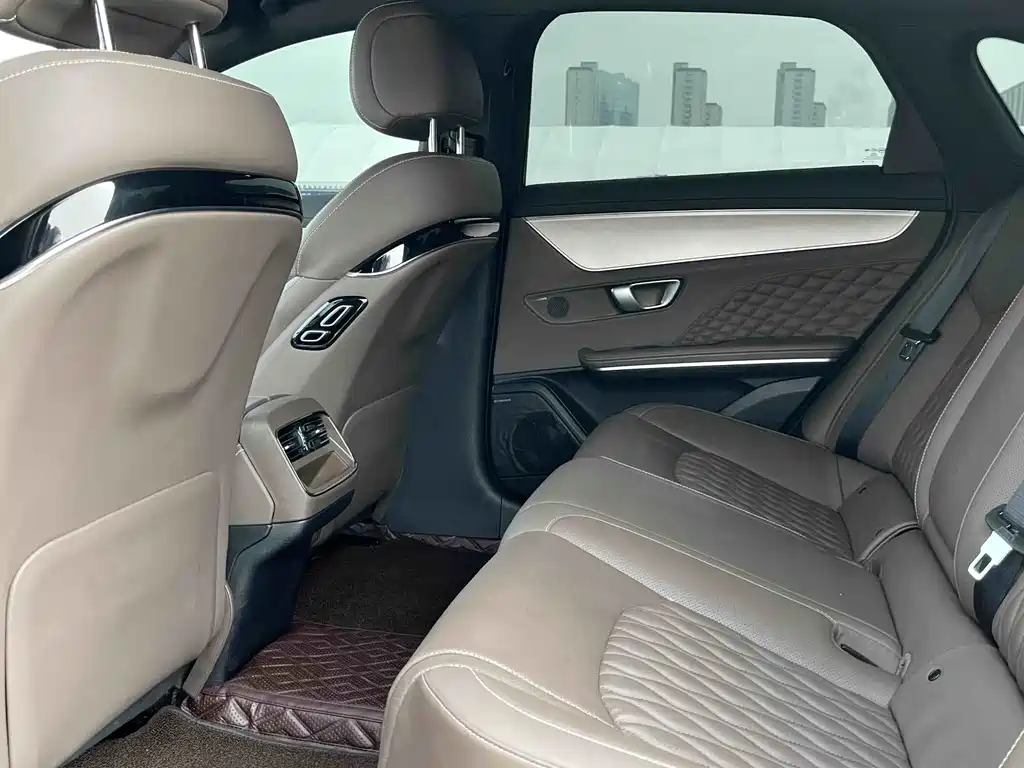 BYD BYD Han 2023 DM-i Champion Edition 121KM Luxury Model 2023 - thumbnail 6