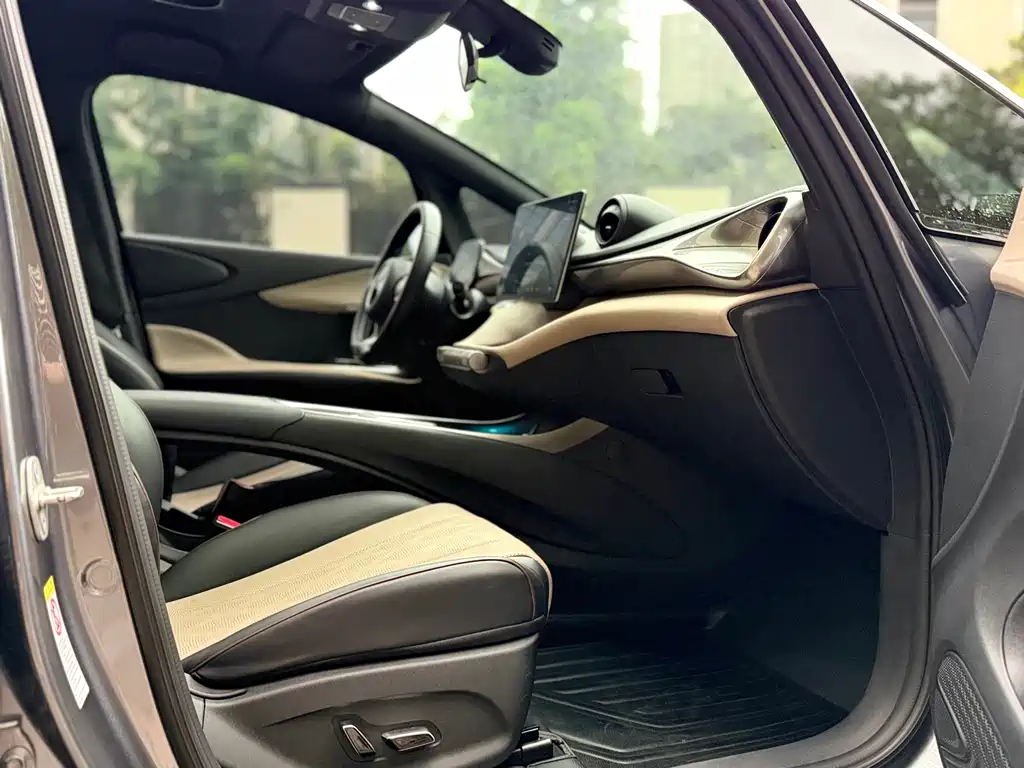 BYD Dolphin 2023 Model 420km Fashion Edition 2023 - thumbnail 6