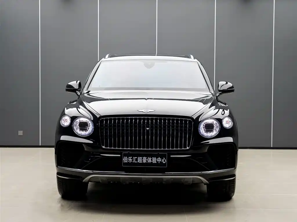 Bentley Bentayga 2023 4.0T V8 Extended Wheelbase 2024 - thumbnail 3