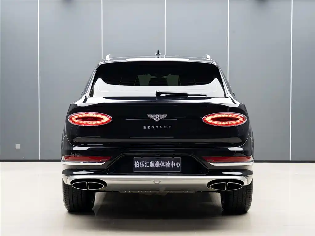Bentley Bentayga 2023 4.0T V8 Extended Wheelbase 2024 - thumbnail 6