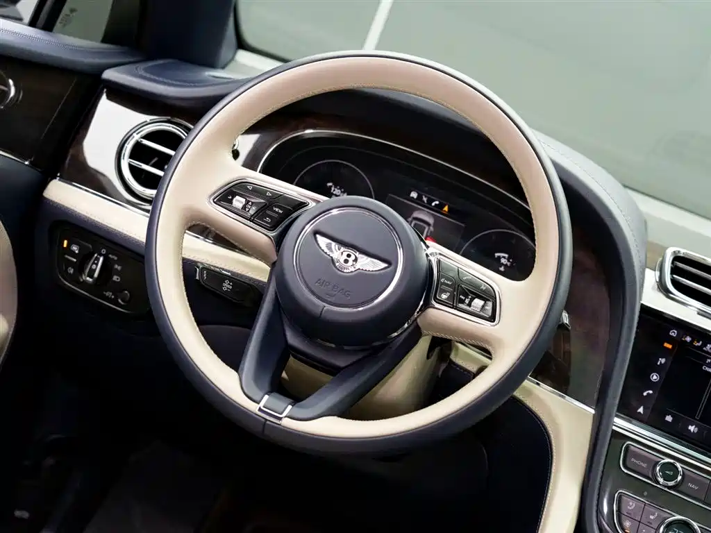 Bentley Bentayga 2023 4.0T V8 Extended Wheelbase 2024 - thumbnail 15