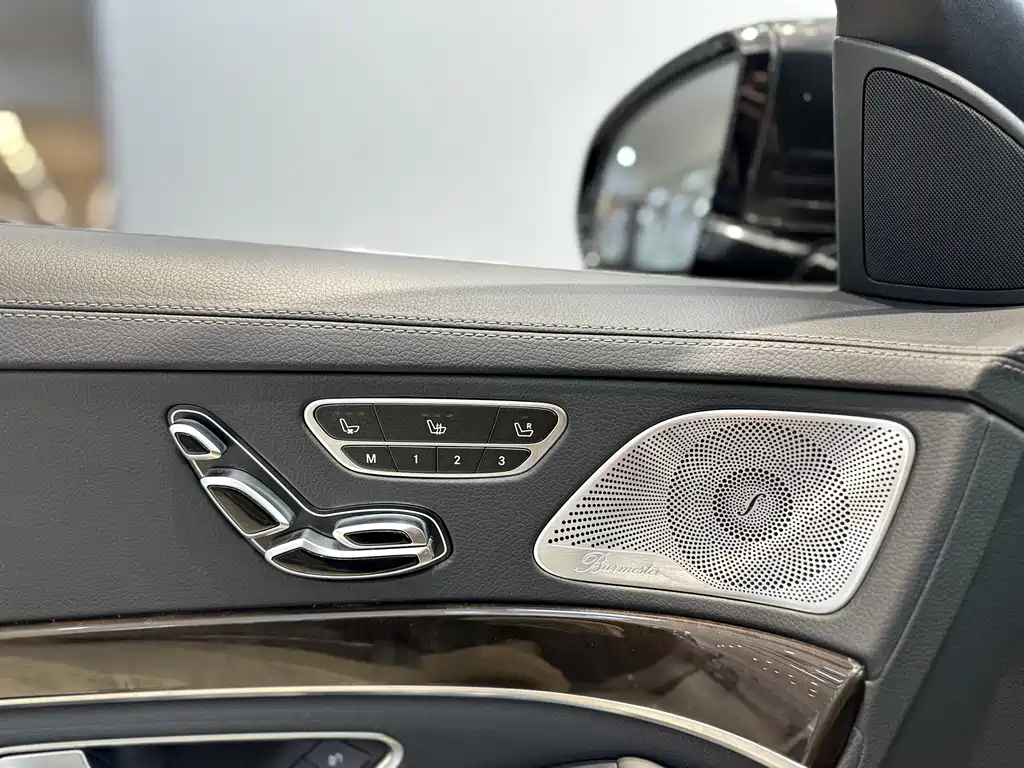Mercedes-Benz Maybach S-Class 2020 S 450 4MATIC Heritage Edition 2020 - thumbnail 8