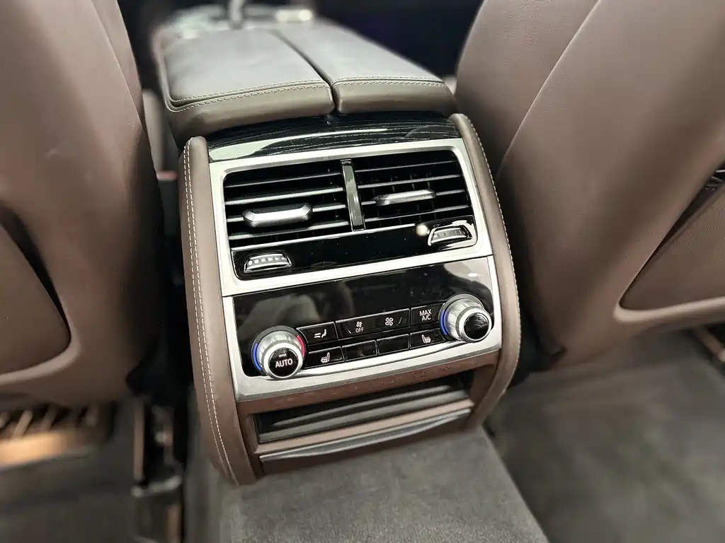 BMW BMW 7 Series 2021 730Li M Sport Package 2022 - thumbnail 17