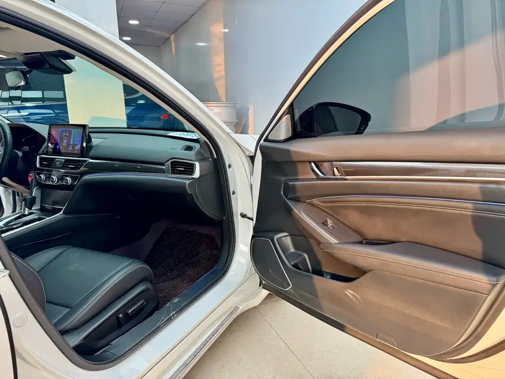 Honda Honda Accord 2022 260TURBO Phantom Night Premium Edition 2022 - thumbnail 13