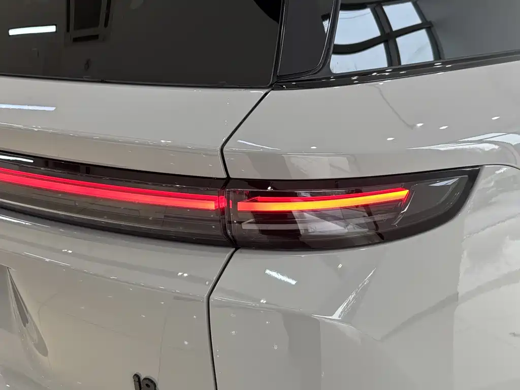 Li Auto Li Auto i8 2025 Standard Edition 2025 - thumbnail 24