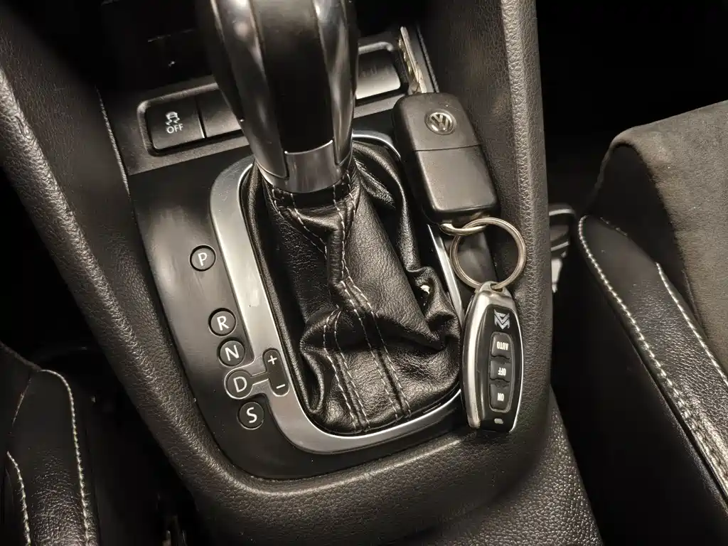Volkswagen Volkswagen Golf Import 2011 2.0TSI R 2013 - thumbnail 21