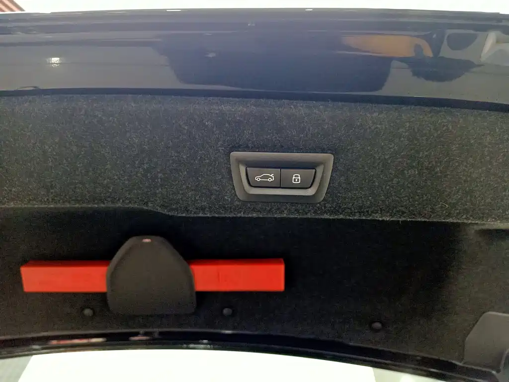 BMW BMW i5 2025 eDrive 40L M Sport Package 2026 - thumbnail 24