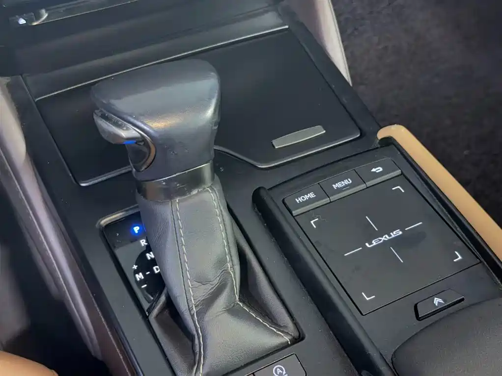 Lexus Lexus ES 2020 200 Excellence Edition 2020 - thumbnail 7