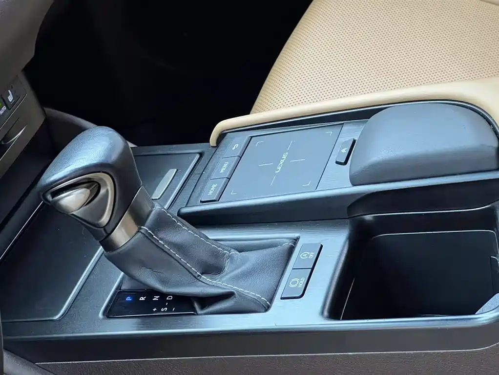 Lexus Lexus ES 2020 200 Excellence Edition 2020 - thumbnail 8