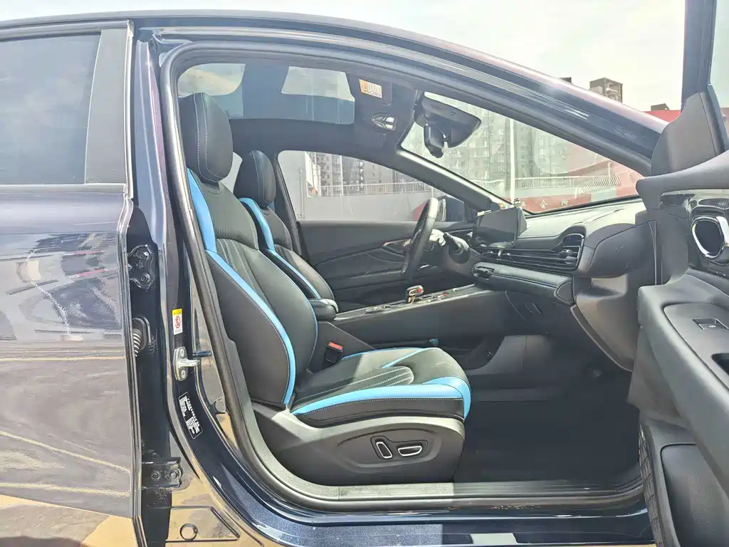 GAC Trumpchi Lingpai 2022 270T DCT J16 Galaxy Fighter Edition 2023 - thumbnail 7