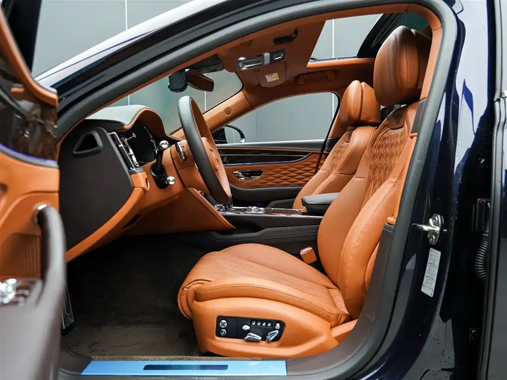 Bentley Bentley Flying Spur 2022 4.0T V8 Standard Edition 2022 - thumbnail 8