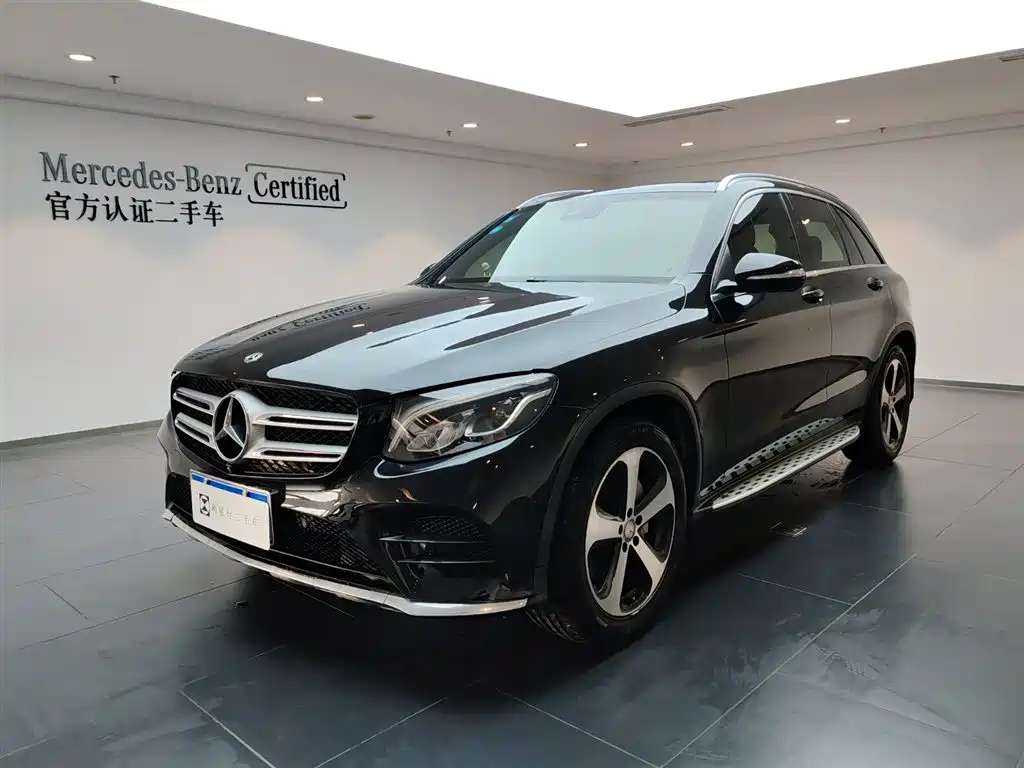 Mercedes-Benz Mercedes-Benz GLC 2018 GLC 260 4MATIC Luxury Model 2018