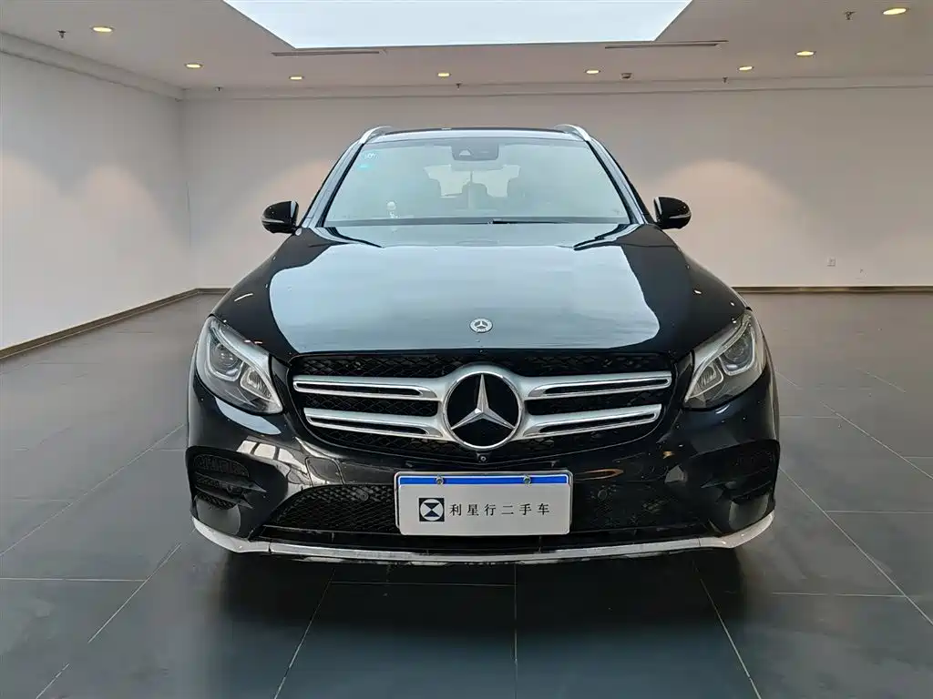 Mercedes-Benz Mercedes-Benz GLC 2018 GLC 260 4MATIC Luxury Model 2018 - thumbnail 3