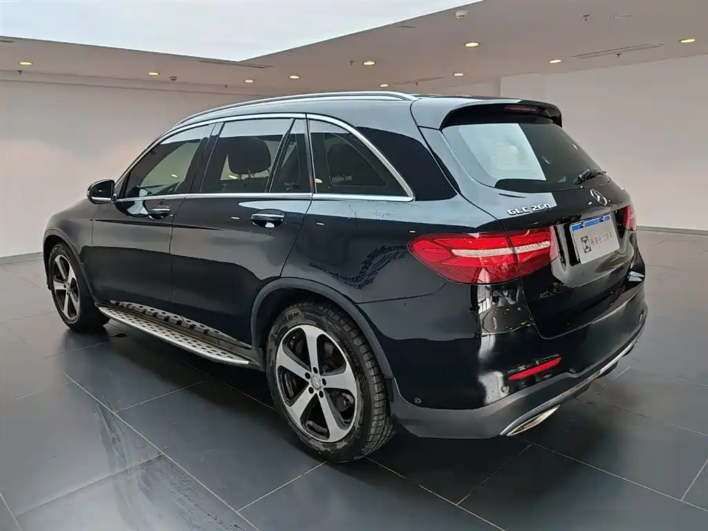 Mercedes-Benz Mercedes-Benz GLC 2018 GLC 260 4MATIC Luxury Model 2018 - thumbnail 6