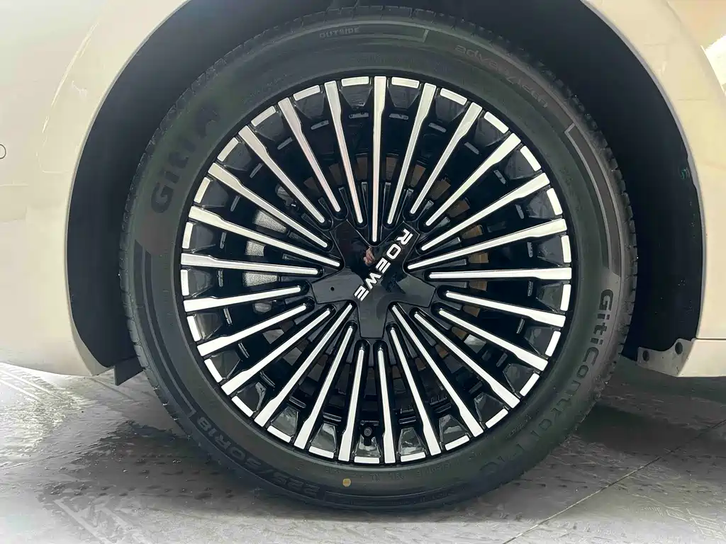 Roewe Roewe M7 DMH 2025 Model 160km Premium Edition 2026 - thumbnail 3