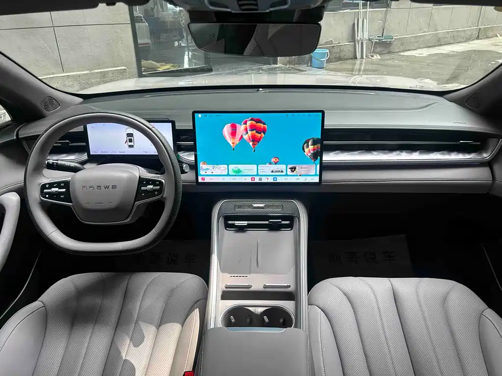Roewe Roewe M7 DMH 2025 Model 160km Premium Edition 2026 - thumbnail 10