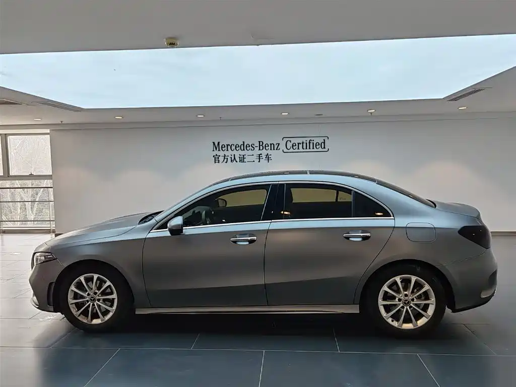 Mercedes-Benz Mercedes-Benz A-Class 2022 A 200 L Sport Sedan Dynamic Model 2022 - thumbnail 7