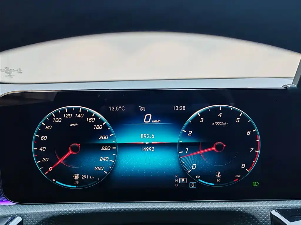 Mercedes-Benz Mercedes-Benz A-Class 2022 A 200 L Sport Sedan Dynamic Model 2022 - thumbnail 15