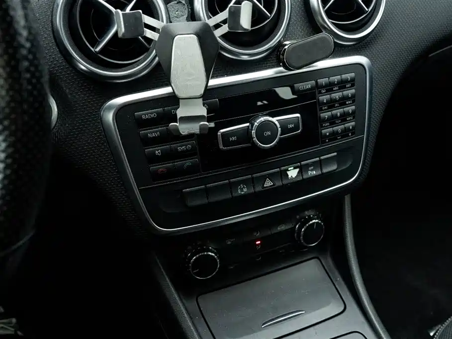 Mercedes-Benz Mercedes-Benz A-Class 2013 A 200 Urban 2014 - thumbnail 22