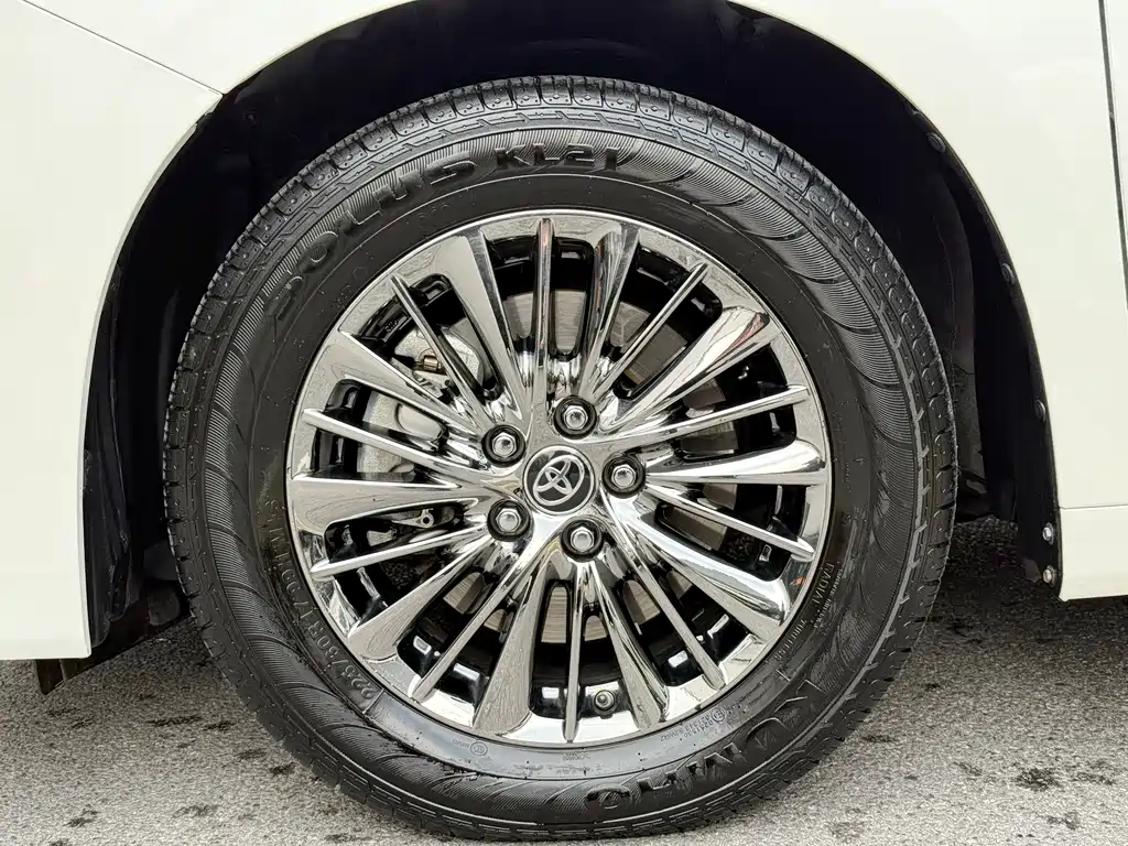 Toyota Alphard 2021 Crown Hybrid 2.5L HV Luxury Version 2021 - thumbnail 4