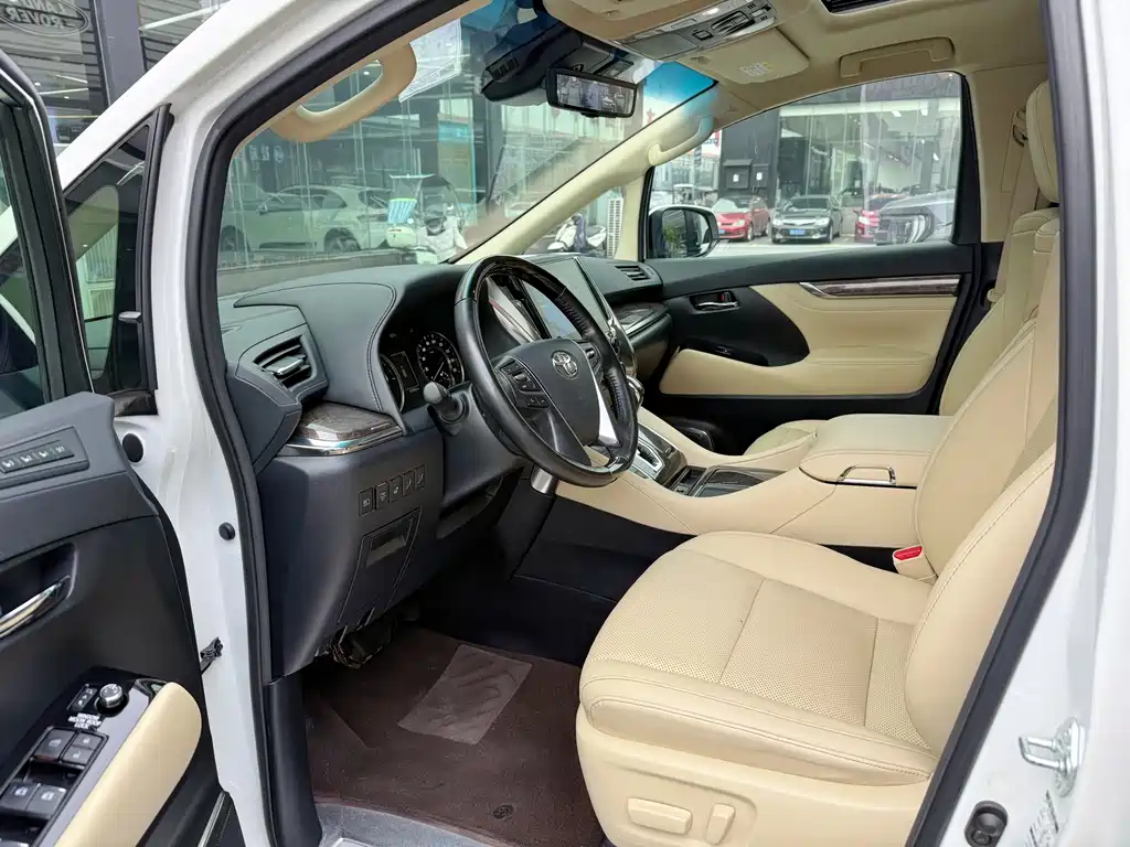 Toyota Alphard 2021 Crown Hybrid 2.5L HV Luxury Version 2021 - thumbnail 8