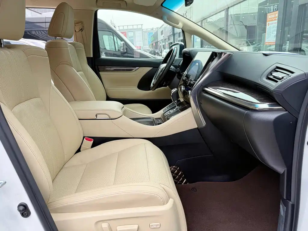 Toyota Alphard 2021 Crown Hybrid 2.5L HV Luxury Version 2021 - thumbnail 12