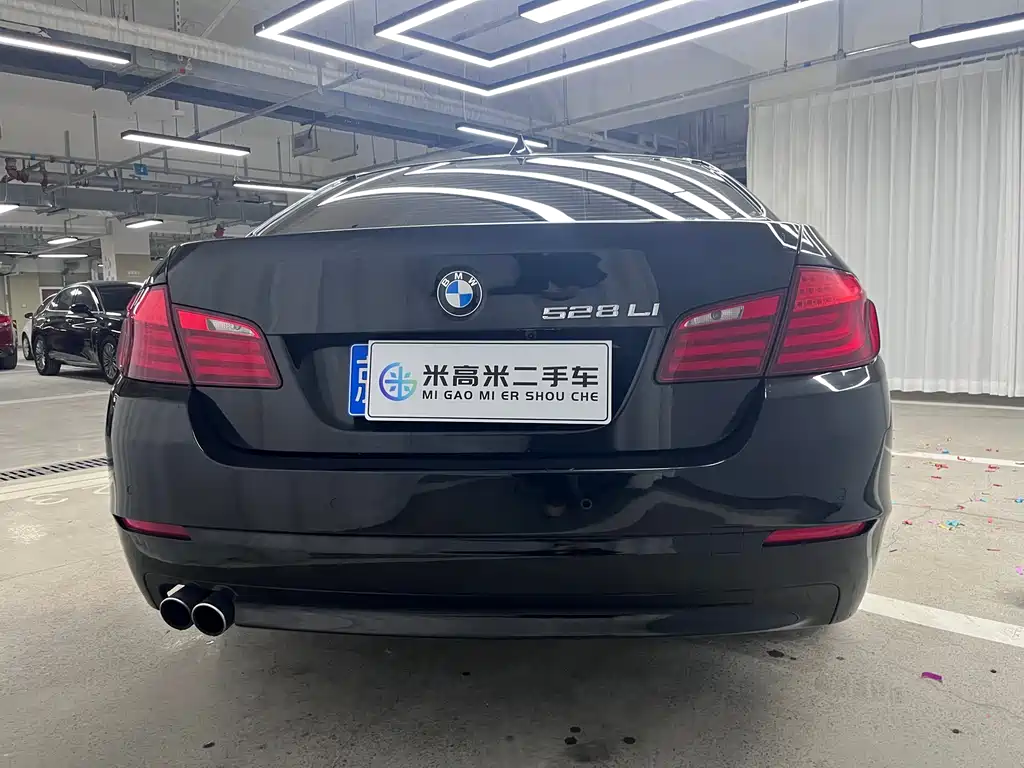 BMW BMW 5 Series 2011 528Li Leading Edition 2011 - thumbnail 4