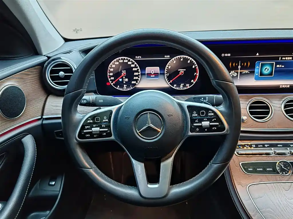 Mercedes-Benz Mercedes-Benz E-Class 2020 E 300 L Fashion Edition 2020 - thumbnail 17
