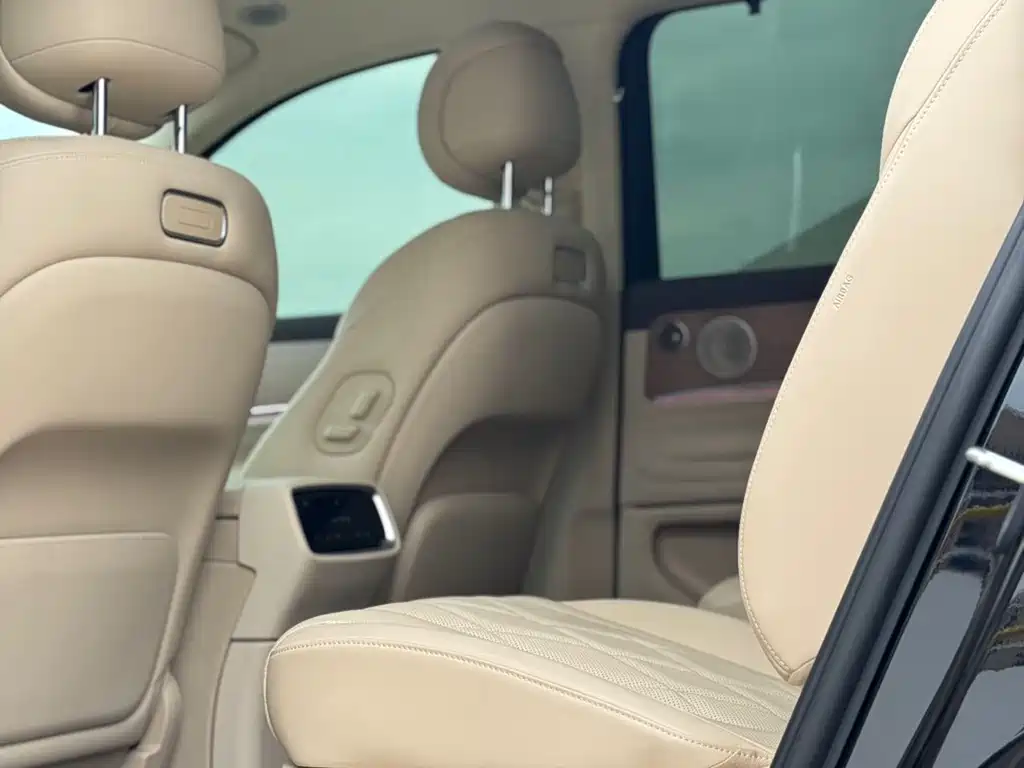 AITO M9 Aito M9 2024 Extended Range Max 42kWh 6-seater 2024 - thumbnail 11