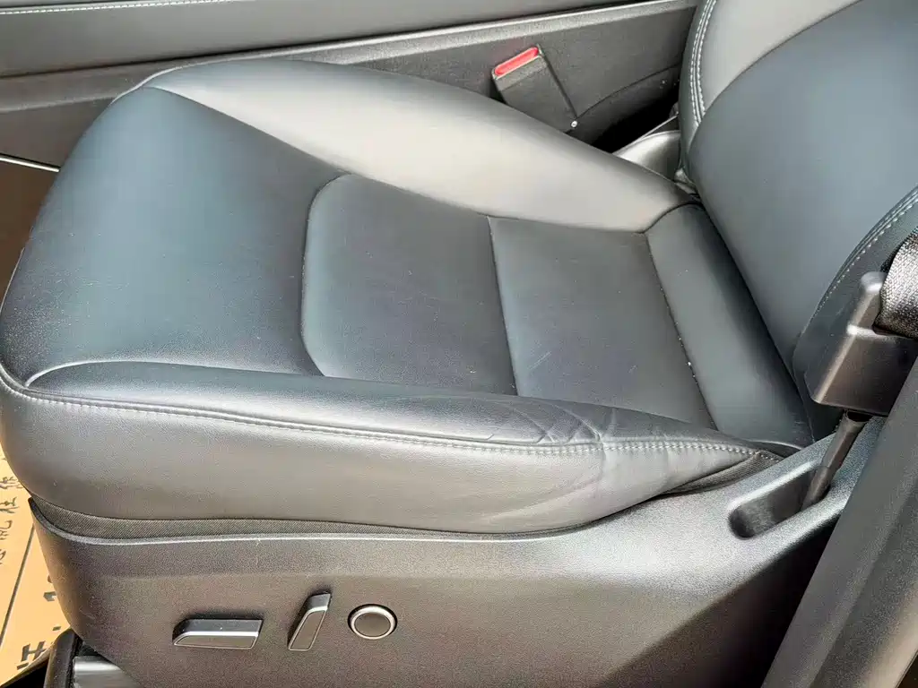 Tesla Model Y 2023 Rear-Wheel Drive 2024 - thumbnail 18