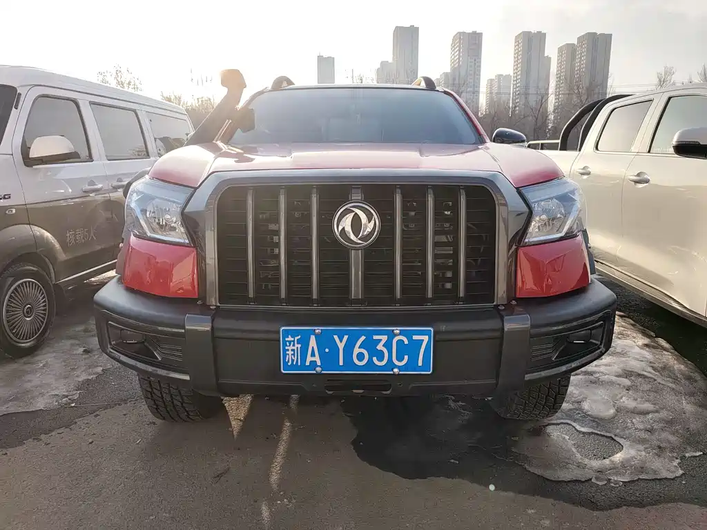 Dongfeng Nissan Navara 2021 2.3T Automatic Diesel 4WD Standard M9T 2023 - thumbnail 2