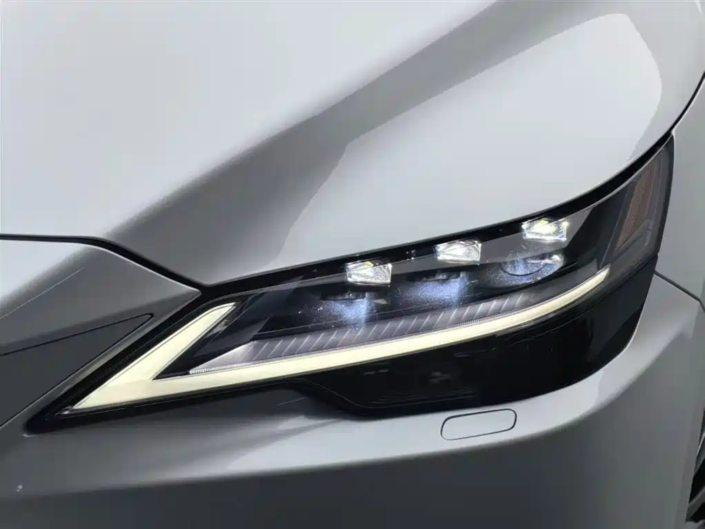 Lexus Lexus RX Hybrid 2023 450h+ AWD Premium Edition 2024 - thumbnail 16
