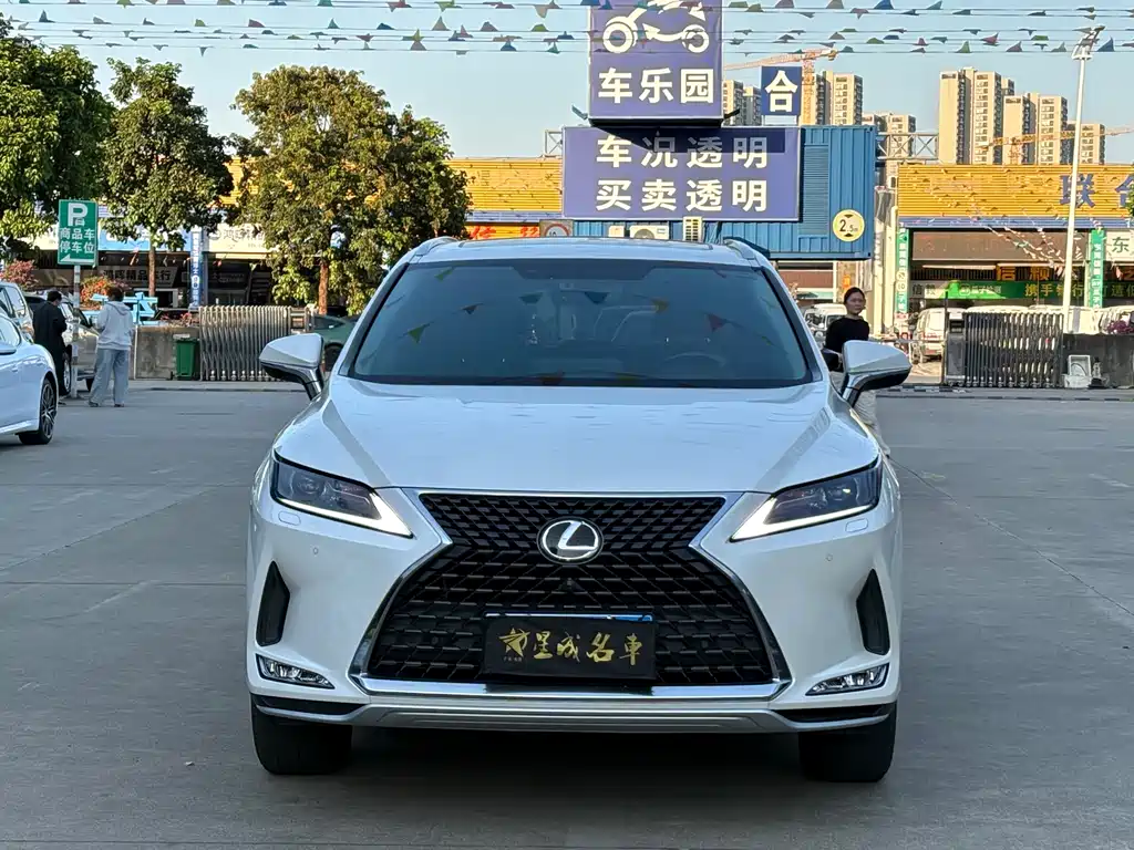 Lexus Lexus RX 300 F Sport (2020 Facelift) AWD Premium Edition 2022 - thumbnail 2