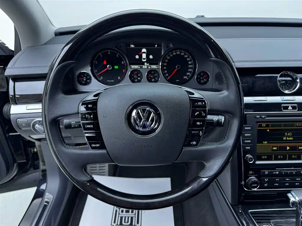 Volkswagen Phaeton 2015 3.6L Premium Edition 2017 - thumbnail 12