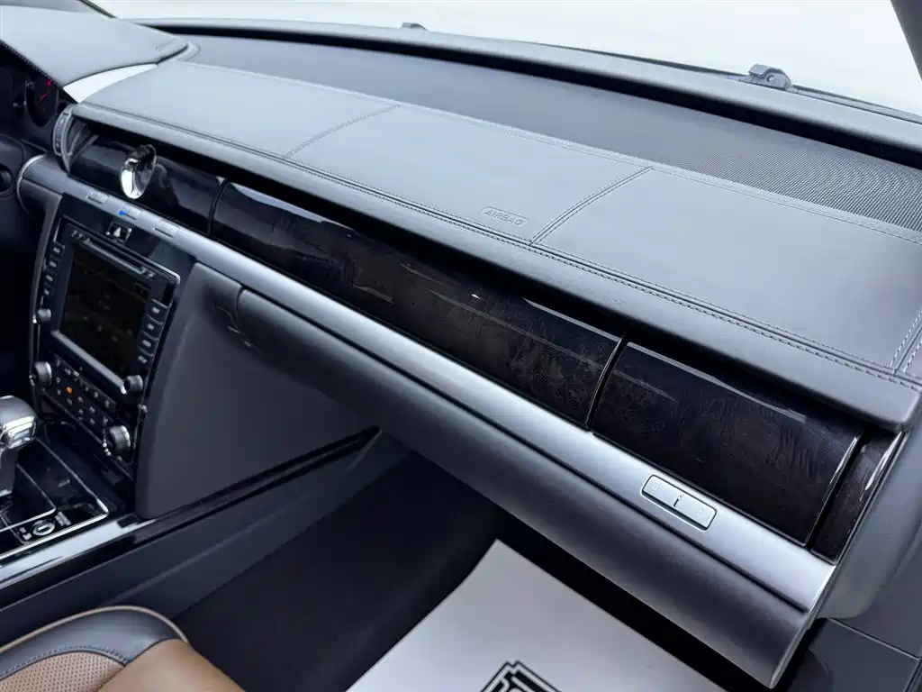 Volkswagen Phaeton 2015 3.6L Premium Edition 2017 - thumbnail 16
