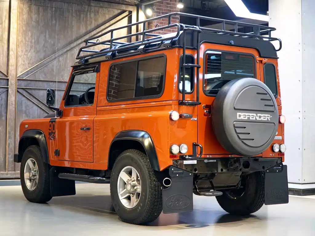 Land Rover Land Rover Defender 2010 Ice & Fire Limited Edition 2010 - thumbnail 6