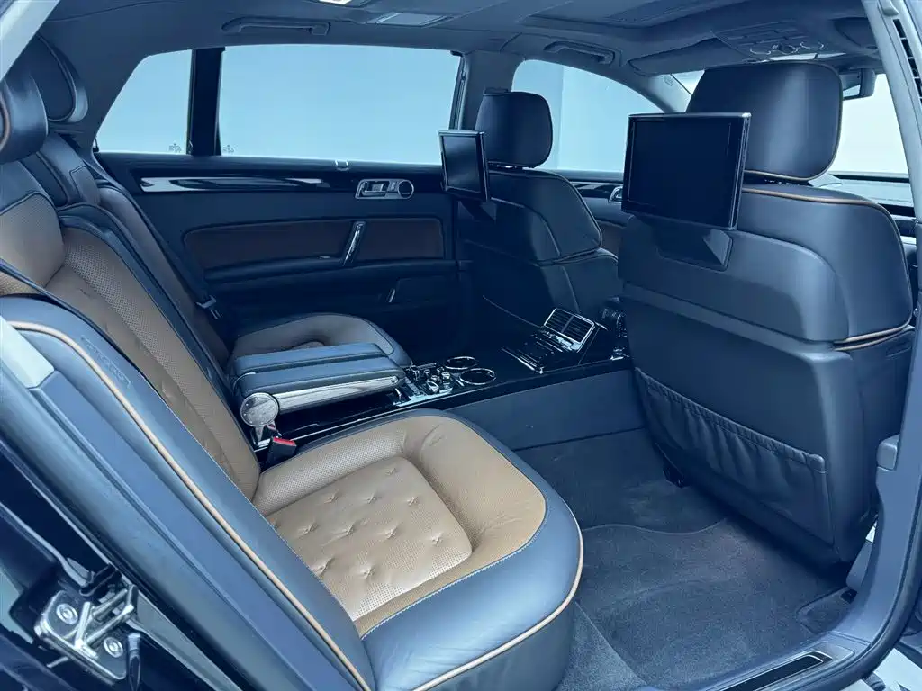 Volkswagen Phaeton 2015 3.6L Premium Edition 2017 - thumbnail 24
