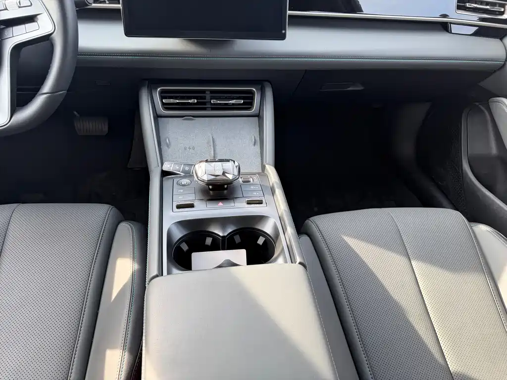 BYD BYD Qin L 2025 DM-i Intelligent Driving Edition 120KM Extended Range Model 2025 - thumbnail 12