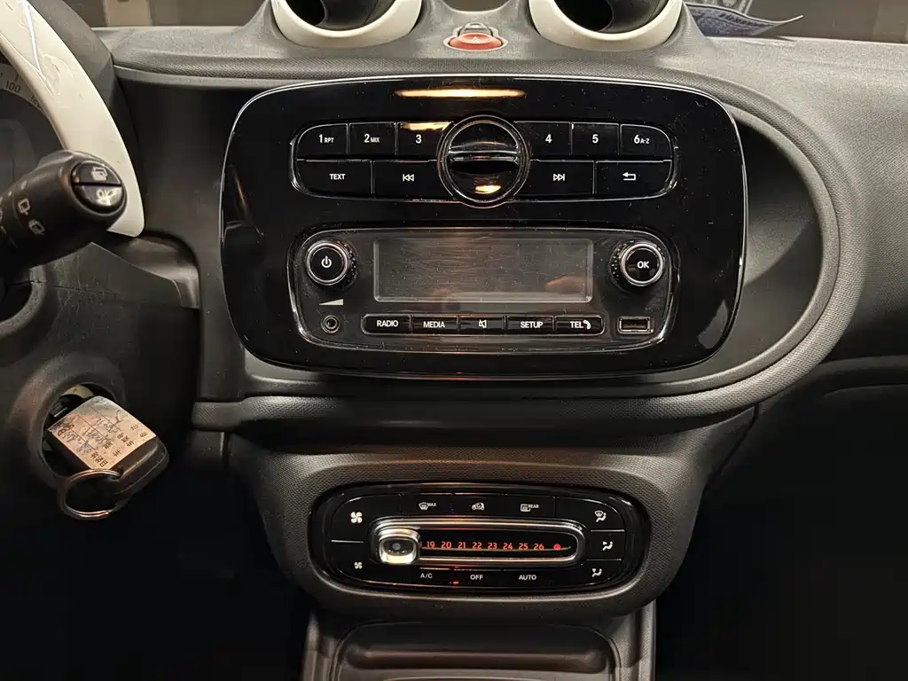 smart smart forfour 2016 1.0L 52kW Passion Edition 2017 - thumbnail 6