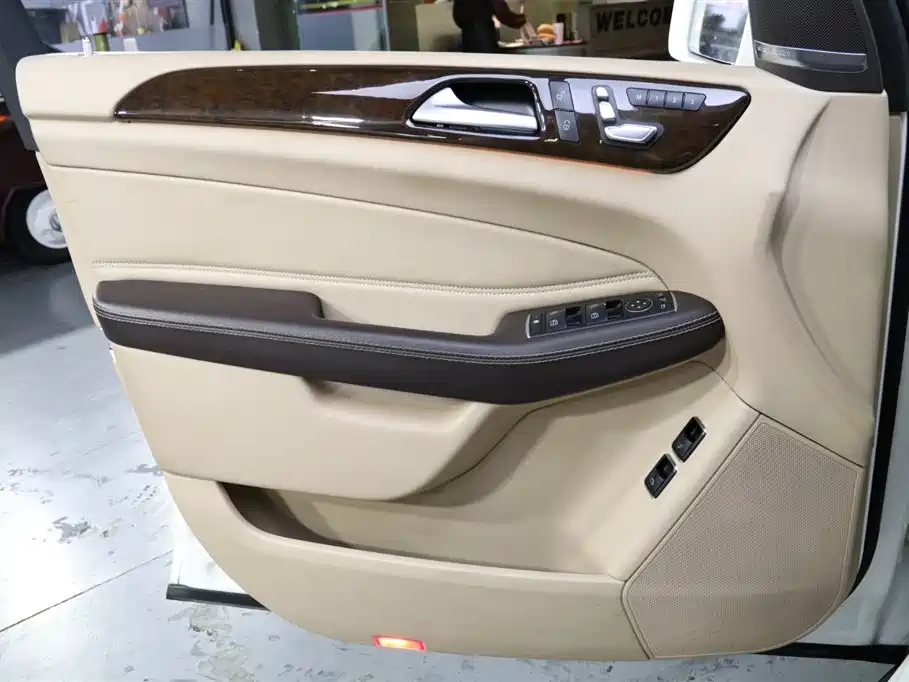 Mercedes-Benz Mercedes-Benz GLS 2016 GLS 450 US Specification 2016 - thumbnail 9
