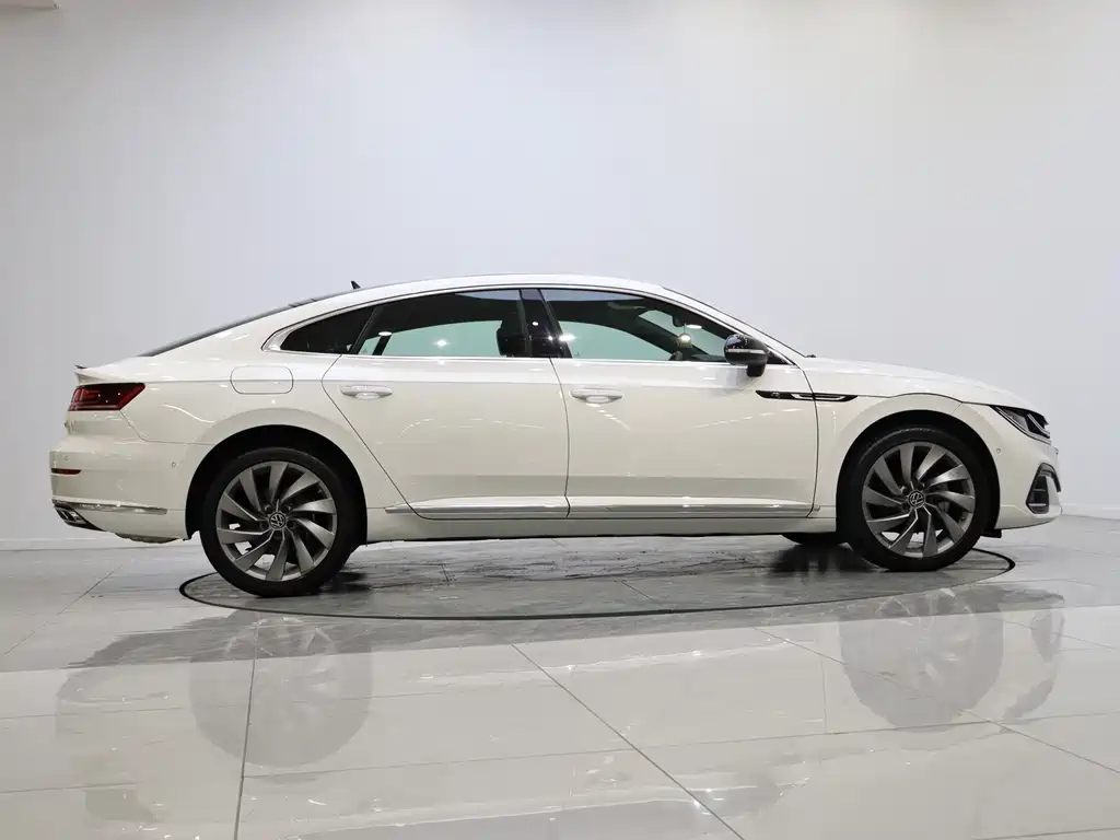 Volkswagen FAW-Volkswagen CC 2023 380TSI Dazzling Edition 2023 - thumbnail 5