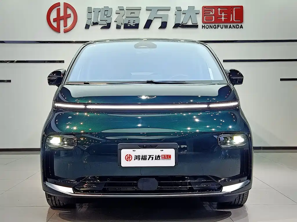 Geely Galaxy Wingle L380 2024 140 kWh 6-seater AWD Ultra 2026 - thumbnail 2