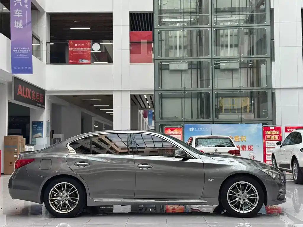 Infiniti Infiniti Q50L 2018 2.0T Elegant Edition China V 2018 - thumbnail 4