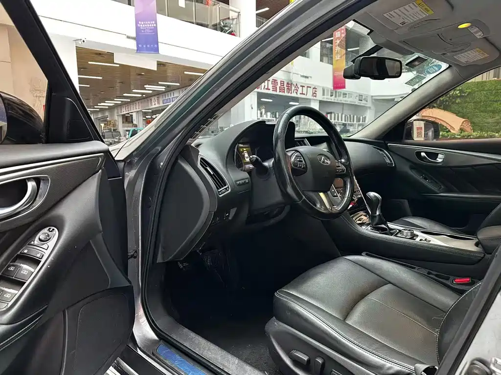 Infiniti Infiniti Q50L 2018 2.0T Elegant Edition China V 2018 - thumbnail 9