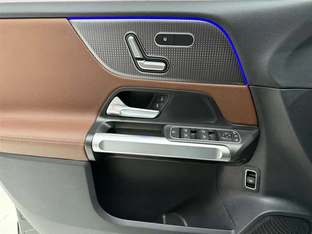 Mercedes-Benz Mercedes-Benz GLB 2023 GLB 220 Style 2023 - thumbnail 21