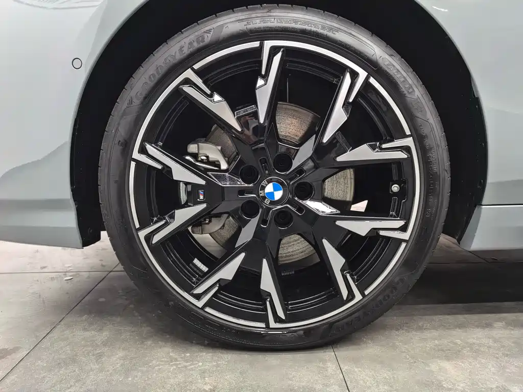 BMW BMW 2 Series 2025 225i M Sport Shadowline Package 2025 - thumbnail 6